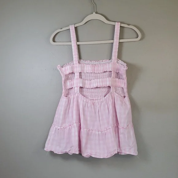 Hailey & Co. Pink Gingham Smocked Top. Large - Picture 5 of 7